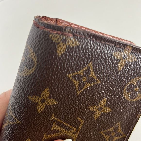 Authenticated Louis Vuitton Viennois vintage wallet - Picture 13 of 15
